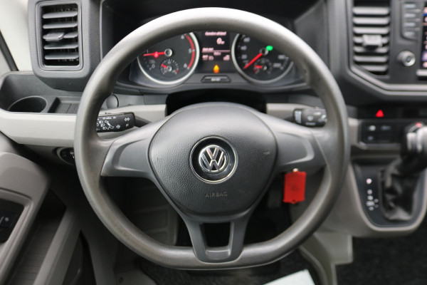 Volkswagen Crafter 2.0 TDI 177pk L3 H3 Automaat Airco Navigatie Camera Trekhaak