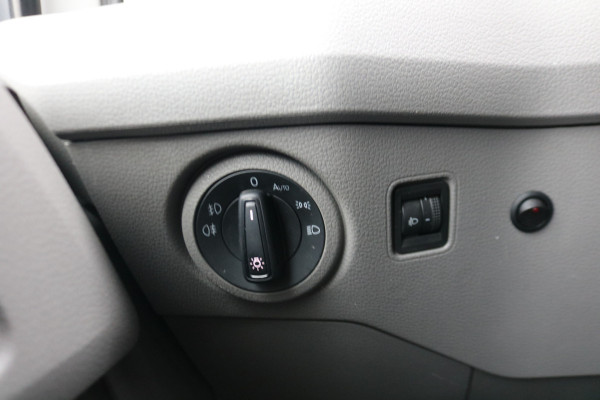 Volkswagen Crafter 2.0 TDI 177pk L3 H3 Automaat Airco Navigatie Camera Trekhaak