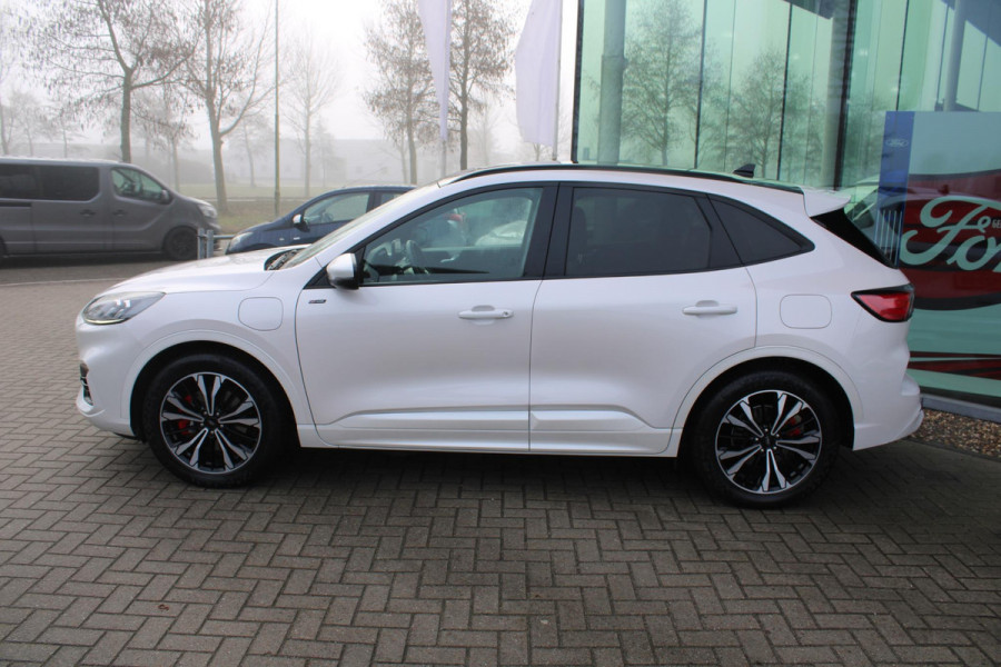 Ford Kuga 2.5 PHEV ST-Line X | Panoramadak | Adaptive cruise control | Head up Display | Winter Pack | Camera | 19 inch | Rode remklauwen