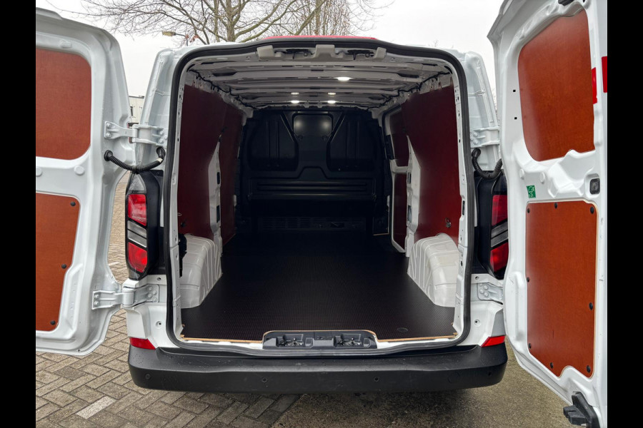 Ford Transit Custom 320L L2H1 Trend 136 PK NIEUW MODEL LICHTMETALEN VELGEN LED AIRCO CRUISE CONTROL CAMERA NAVIGATIE DMV CARPLAY LAADRUIMTE BETIMMERING