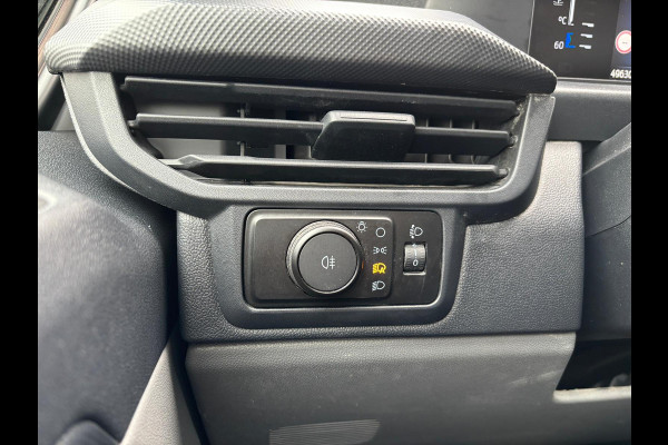 Ford Transit Custom 320L L2H1 Trend 136 PK NIEUW MODEL LICHTMETALEN VELGEN LED AIRCO CRUISE CONTROL CAMERA NAVIGATIE DMV CARPLAY LAADRUIMTE BETIMMERING