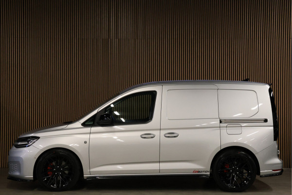 Volkswagen Caddy Cargo 2.0 TDI DSG R-Line | L+R Schuifdeur | ACC | Side Assist | Lane Assist | Virtual Cockpit | Camera | CarPlay | Stoelverwarming | LED Koplampen | Sidebars | Spoilerkit | DAB | Fabrieksgarantie | Facelift model | BPM Vrij