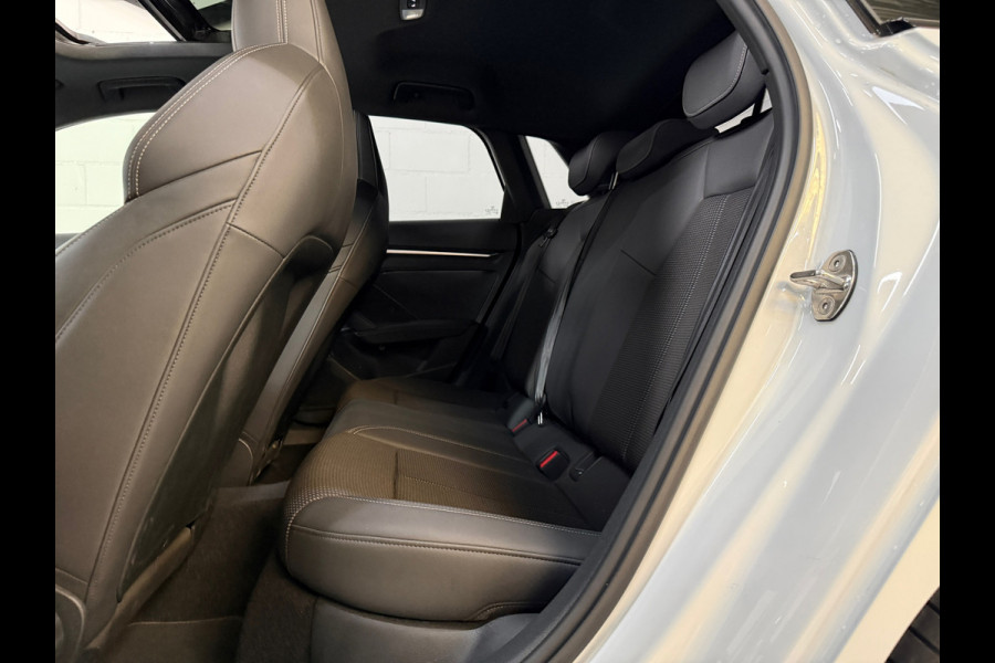 Audi A3 Sportback 40 TFSI e Advanced edition Pano S-line