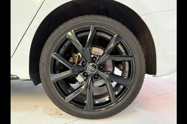 Audi A3 Sportback 40 TFSI e Advanced edition Pano S-line