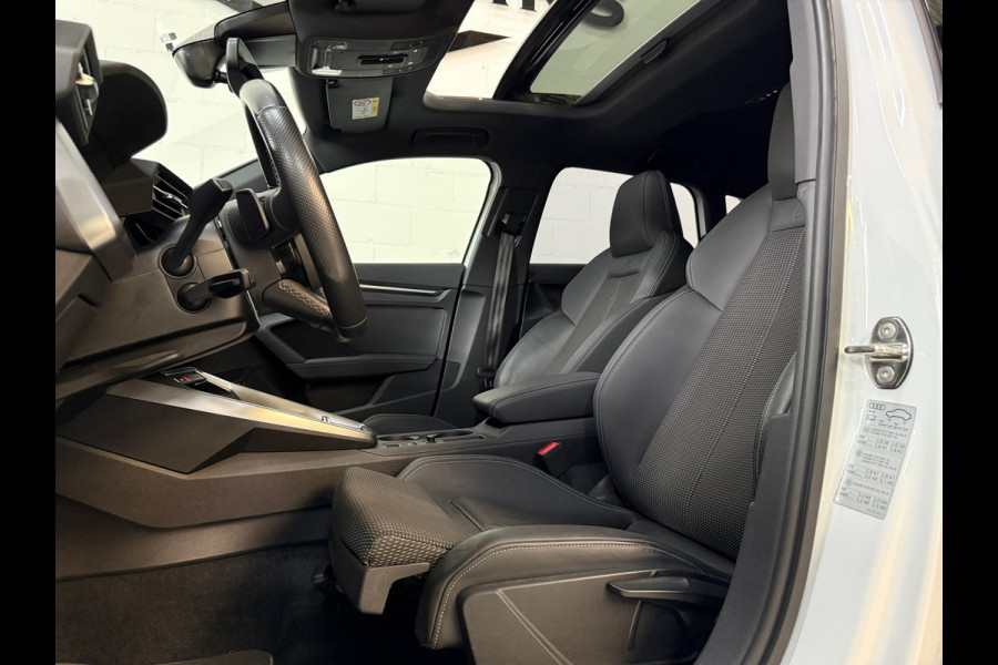 Audi A3 Sportback 40 TFSI e Advanced edition Pano S-line