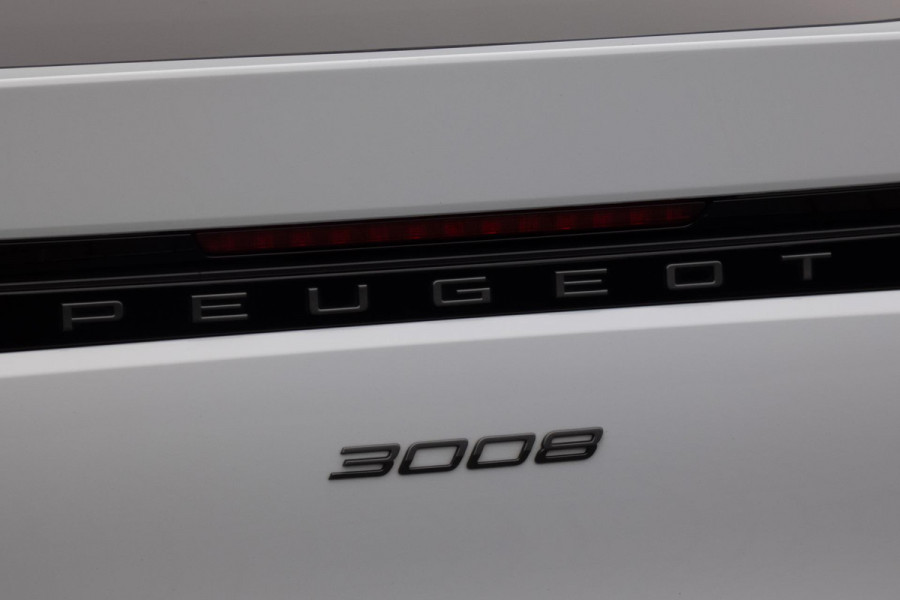 Peugeot 3008 1.2 Hybrid 136 GT | STOELVERWARMING | ACC | STUURWIELVERWARMING | CAMERA | SFEERVERLICHTING