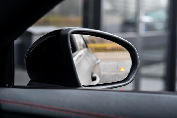 Mercedes-Benz CLA-Klasse 250 e AMG Night, Magno, Pano, Memory, Dodeh, Multibeam, Camera, Sfeer, CarPlay!