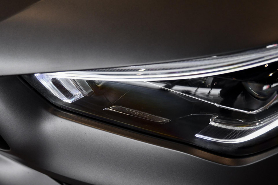 Mercedes-Benz CLA-Klasse 250 e AMG Night, Magno, Pano, Memory, Dodeh, Multibeam, Camera, Sfeer, CarPlay!