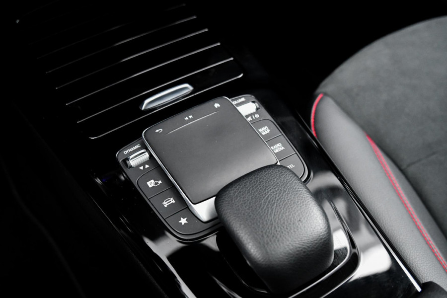 Mercedes-Benz CLA-Klasse 250 e AMG Night, Magno, Pano, Memory, Dodeh, Multibeam, Camera, Sfeer, CarPlay!