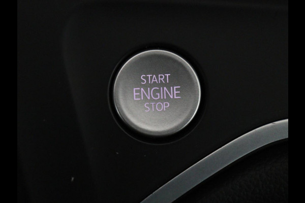 Volkswagen Golf 1.0 TSI Life | Carplay | Sfeerverlichting | Adaptive cruise | Navigatie | Parkeerhulp | Climate control | Full LED | Bluetooth