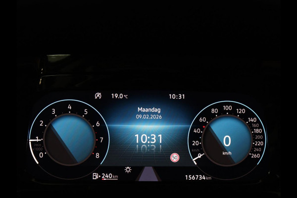 Volkswagen Golf 1.0 TSI Life | Carplay | Sfeerverlichting | Adaptive cruise | Navigatie | Parkeerhulp | Climate control | Full LED | Bluetooth