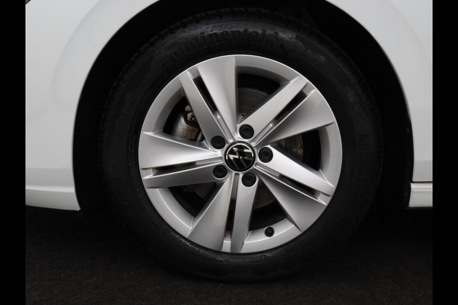 Volkswagen Golf 1.0 TSI Life | Carplay | Sfeerverlichting | Adaptive cruise | Navigatie | Parkeerhulp | Climate control | Full LED | Bluetooth