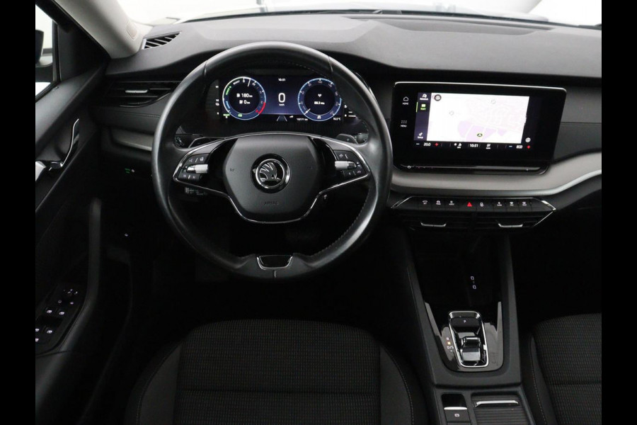 Škoda Octavia 1.4 TSI iV PHEV Business Edition | Adaptive cruise | Stuurverwarming | Carplay | Navigatie | Parkeerhulp | 18'' | Full LED | Climate control | Plug In
