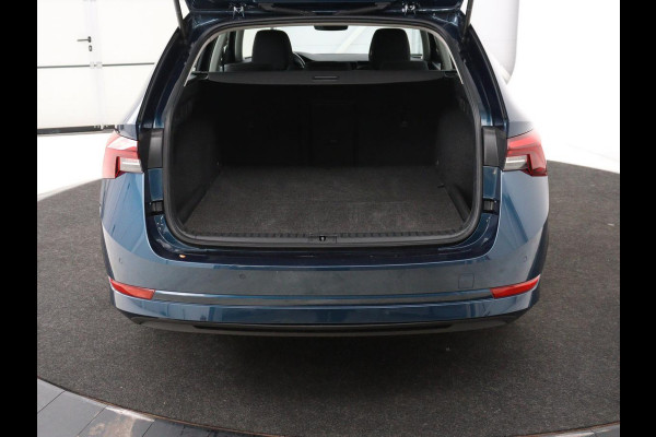 Škoda Octavia 1.4 TSI iV PHEV Business Edition | Adaptive cruise | Stuurverwarming | Carplay | Navigatie | Parkeerhulp | 18'' | Full LED | Climate control | Plug In