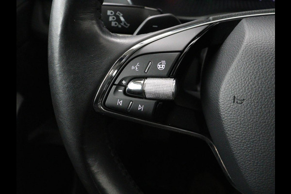 Škoda Octavia 1.4 TSI iV PHEV Business Edition | Adaptive cruise | Stuurverwarming | Carplay | Navigatie | Parkeerhulp | 18'' | Full LED | Climate control | Plug In