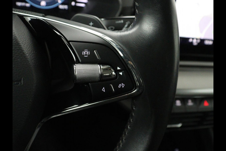 Škoda Octavia 1.4 TSI iV PHEV Business Edition | Adaptive cruise | Stuurverwarming | Carplay | Navigatie | Parkeerhulp | 18'' | Full LED | Climate control | Plug In