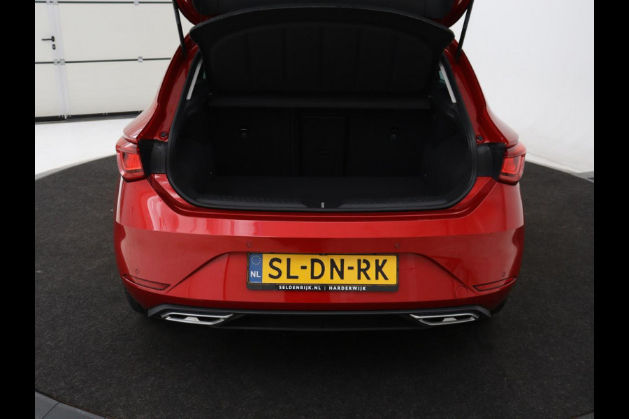 Seat Leon 1.4 TSI eHybrid PHEV FR | Stoel & stuurverwarming | Camera | Adaptive cruise | Carplay | Navigatie | Sfeerverlichting | Park Assist | Climate control | Full LED | PHEV | Plug In