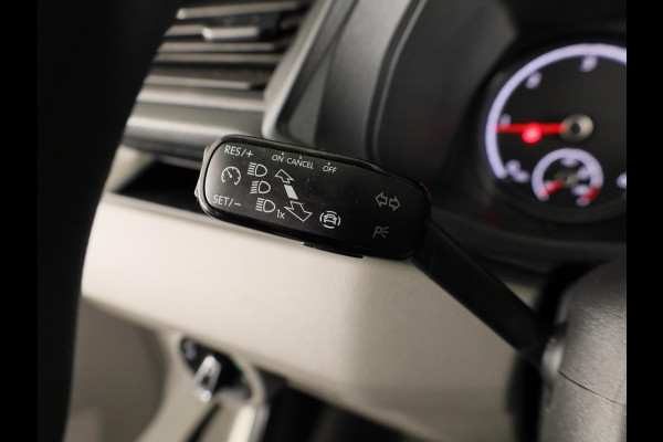 Volkswagen Transporter 2.0 TDI L2H1 28 Comfortline 110 pk | Verlengde garantie | Navigatie via App | Parkeersensoren achter | Cruise control |