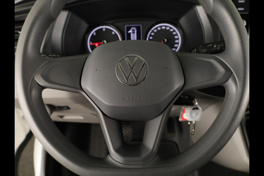 Volkswagen Transporter 2.0 TDI L2H1 28 Comfortline 110 pk | Verlengde garantie | Navigatie via App | Parkeersensoren achter | Cruise control |