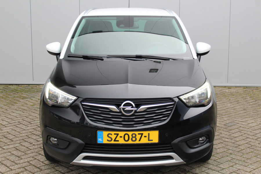 Opel Crossland X 1.2-131pk Turbo Innovation. Two tone. Erg nette en luxe hoogzitter voor nog jaren rijplezier ! Autm. airco, parkeersensoren v+a, camera, LM wielen, ergonomische voorstoelen, cruise control, side assist, navigatie, telefoonvoorb. etc.