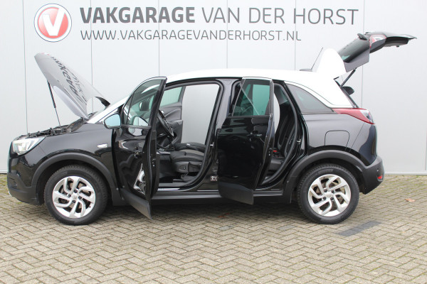 Opel Crossland X 1.2-131pk Turbo Innovation. Two tone. Erg nette en luxe hoogzitter voor nog jaren rijplezier ! Autm. airco, parkeersensoren v+a, camera, LM wielen, ergonomische voorstoelen, cruise control, side assist, navigatie, telefoonvoorb. etc.