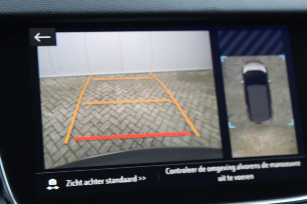 Opel Crossland X 1.2-131pk Turbo Innovation. Two tone. Erg nette en luxe hoogzitter voor nog jaren rijplezier ! Autm. airco, parkeersensoren v+a, camera, LM wielen, ergonomische voorstoelen, cruise control, side assist, navigatie, telefoonvoorb. etc.