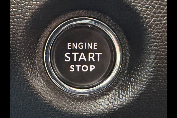 Citroën C4 130pk Shine (Camera - Keyless Entry - LED - Parkeersensoren V+A - Automatische Airco - Adaptieve Cruise Controle - Leder)