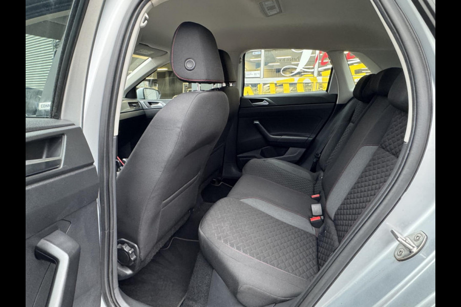 Volkswagen Polo 1.0i Comfortline Business - Apple CarPlay / Navigatie - Airco I LED I PDC I Sport velgen I Dealer onderhouden