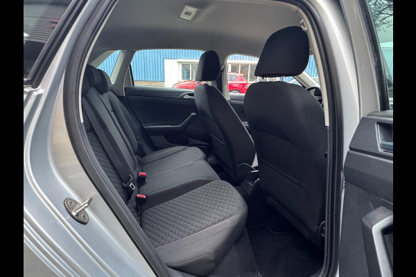 Volkswagen Polo 1.0i Comfortline Business - Apple CarPlay / Navigatie - Airco I LED I PDC I Sport velgen I Dealer onderhouden