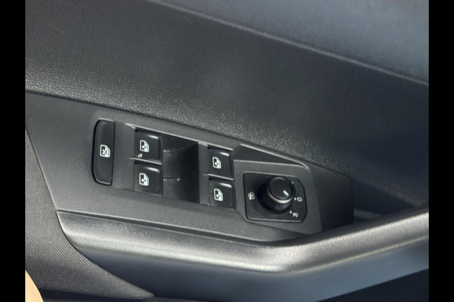 Volkswagen Polo 1.0i Comfortline Business - Apple CarPlay / Navigatie - Airco I LED I PDC I Sport velgen I Dealer onderhouden