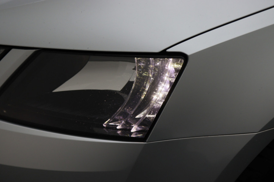 Škoda Octavia Combi 1.0 TSI Greentech Business Edition Climate, Cruise, Camera, Apple Carplay, Elektrisch Pakket, 16''