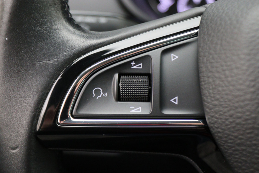 Škoda Octavia Combi 1.0 TSI Greentech Business Edition Climate, Cruise, Camera, Apple Carplay, Elektrisch Pakket, 16''