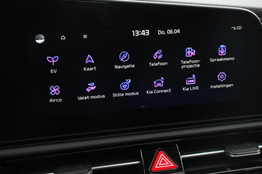 Kia Niro EV DynamicPlusLine 64.8 kWh Navigatie Half Leder Schuif-kantel dak Electrisch bedienbare achterklep DAB Led Camera Extra Getint Glas Lichtmetalen Velgen