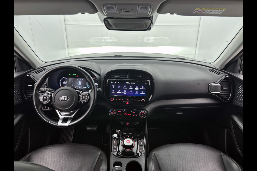 Kia e-Soul 150kW / 64kWh / SOH 100% / Executive line / Leder / TV. DVD scherm / Xenon / Navigatie / Airco-ecc. / Apk 12-2026