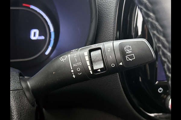 Kia e-Soul 150kW / 64kWh / SOH 100% / Executive line / Leder / TV. DVD scherm / Xenon / Navigatie / Airco-ecc. / Apk 12-2026