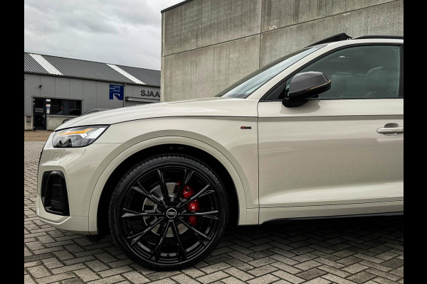 Audi Q5 55TFSI e 367PK Quattro Competition S Edition S-Line 1é Eig! Audi Exclusive|Pano|Luchtvering|S-Kuipstoelen|HD Matrix|Carbon