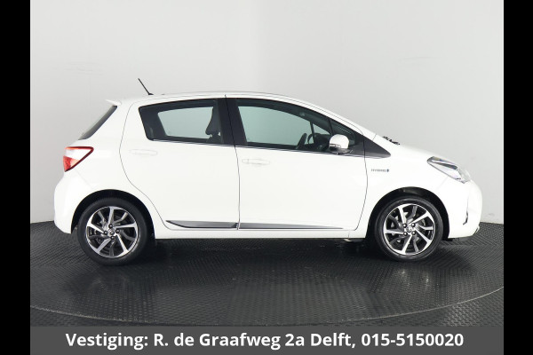 Toyota Yaris 1.5 Hybrid Executive | Panoramadak | Leder | Lichtmetalen velgen | Navigatie