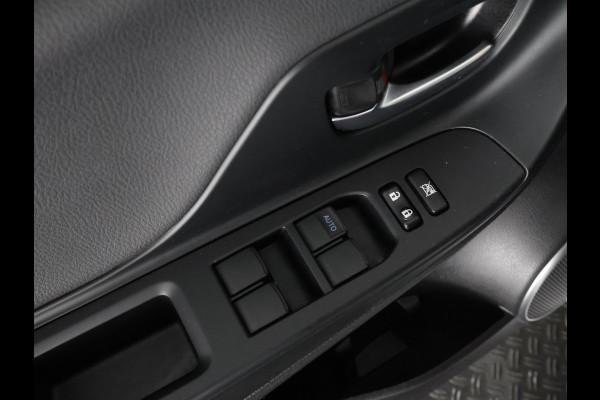Toyota Yaris 1.5 Hybrid Executive | Panoramadak | Leder | Lichtmetalen velgen | Navigatie