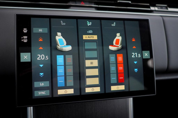 Land Rover Range Rover 3.0 P460e HSE PHEV / Batumi Gold / Towing Pack / Pano / NL Auto / 4Wiel sturing