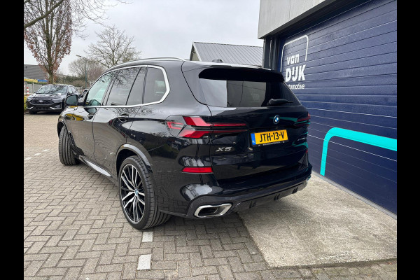BMW X5 xDrive50e M-Sport PANORAMADAK HARMAN KARDON 360 CAMERA 22 INCH VELGEN LUCHTVERING