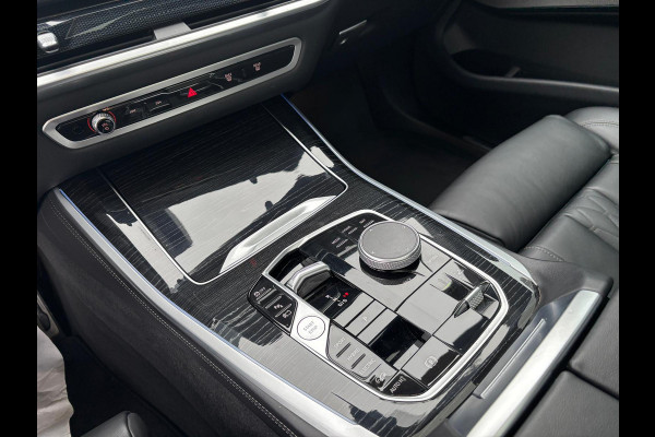 BMW X5 xDrive50e M-Sport PANORAMADAK HARMAN KARDON 360 CAMERA 22 INCH VELGEN LUCHTVERING