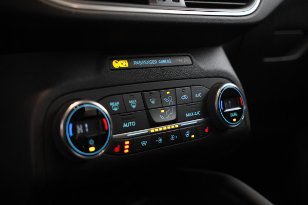 Ford FOCUS Wagon 1.5 EcoBlue Vingale Panorama, Leer, Xenon, Climate, Trekhaak