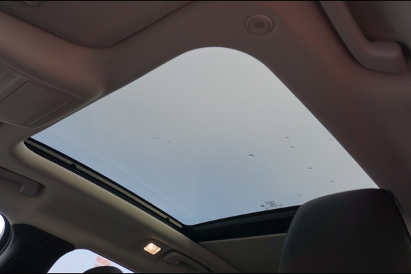 Ford Kuga 225PK PHEV Titanium X AUTOMAAT | PANO | HEADUP | CAMERA