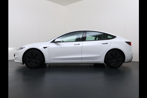 Tesla Model 3 Premium Long Range AWD 78 kWh ORGINELE AFN. TREKHAAK TESLA| AUTOPILOT| STOELVENTILATIE + VERWARMING| VOLLEDIGE TESLA GARANTIE T/M 01/2028 OF 80.000KM| DE HOOGVOLTACCU EN AANDRIJFLIJN TOT 2032 of 192.000KM |