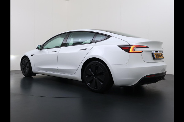 Tesla Model 3 Premium Long Range AWD 78 kWh ORGINELE AFN. TREKHAAK TESLA| AUTOPILOT| STOELVENTILATIE + VERWARMING| VOLLEDIGE TESLA GARANTIE T/M 01/2028 OF 80.000KM| DE HOOGVOLTACCU EN AANDRIJFLIJN TOT 2032 of 192.000KM |