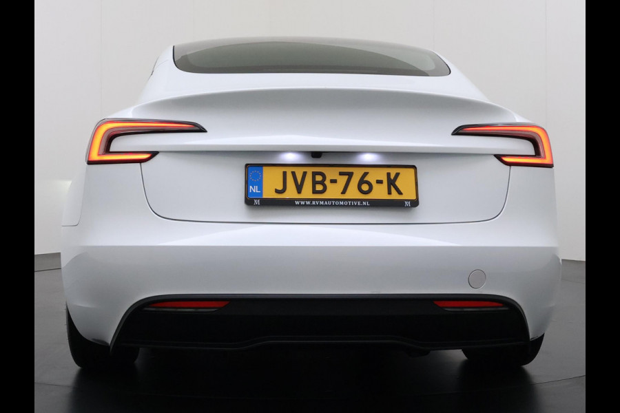 Tesla Model 3 Premium Long Range AWD 78 kWh ORGINELE AFN. TREKHAAK TESLA| AUTOPILOT| STOELVENTILATIE + VERWARMING| VOLLEDIGE TESLA GARANTIE T/M 01/2028 OF 80.000KM| DE HOOGVOLTACCU EN AANDRIJFLIJN TOT 2032 of 192.000KM |