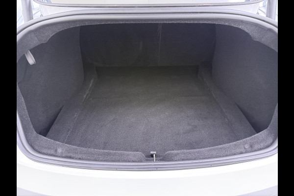 Tesla Model 3 Premium Long Range AWD 78 kWh ORGINELE AFN. TREKHAAK TESLA| AUTOPILOT| STOELVENTILATIE + VERWARMING| VOLLEDIGE TESLA GARANTIE T/M 01/2028 OF 80.000KM| DE HOOGVOLTACCU EN AANDRIJFLIJN TOT 2032 of 192.000KM |