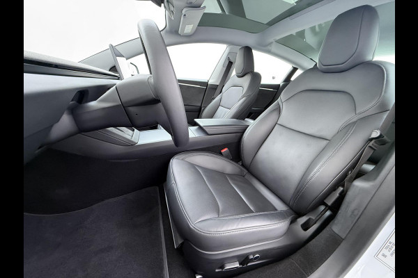 Tesla Model 3 Premium Long Range AWD 78 kWh ORGINELE AFN. TREKHAAK TESLA| AUTOPILOT| STOELVENTILATIE + VERWARMING| VOLLEDIGE TESLA GARANTIE T/M 01/2028 OF 80.000KM| DE HOOGVOLTACCU EN AANDRIJFLIJN TOT 2032 of 192.000KM |