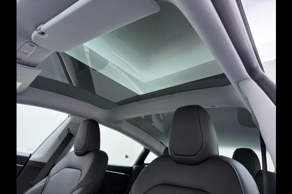 Tesla Model 3 Premium Long Range AWD 78 kWh ORGINELE AFN. TREKHAAK TESLA| AUTOPILOT| STOELVENTILATIE + VERWARMING| VOLLEDIGE TESLA GARANTIE T/M 01/2028 OF 80.000KM| DE HOOGVOLTACCU EN AANDRIJFLIJN TOT 2032 of 192.000KM |