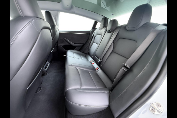 Tesla Model 3 Premium Long Range AWD 78 kWh ORGINELE AFN. TREKHAAK TESLA| AUTOPILOT| STOELVENTILATIE + VERWARMING| VOLLEDIGE TESLA GARANTIE T/M 01/2028 OF 80.000KM| DE HOOGVOLTACCU EN AANDRIJFLIJN TOT 2032 of 192.000KM |